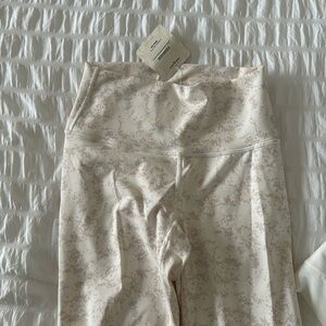 Workout pants / never worn